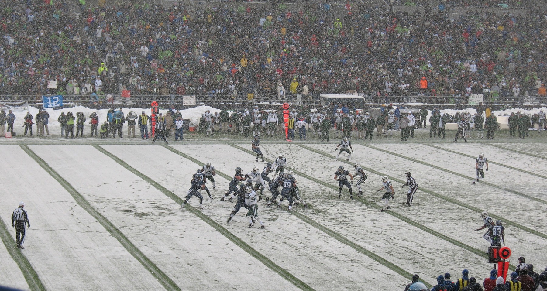 The Coldest, Snowiest NFL Games on Record - THE DIG